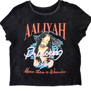 Aaliyah Graphic Baby Tee Cropped Charcoal Black Womens Size Small